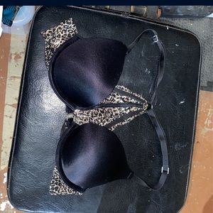 Victoria’s Secret pink